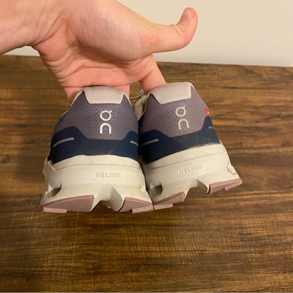 OnCloud Navy Blue and Orange Running Shoes size 7.5 - Picture 3 of 8